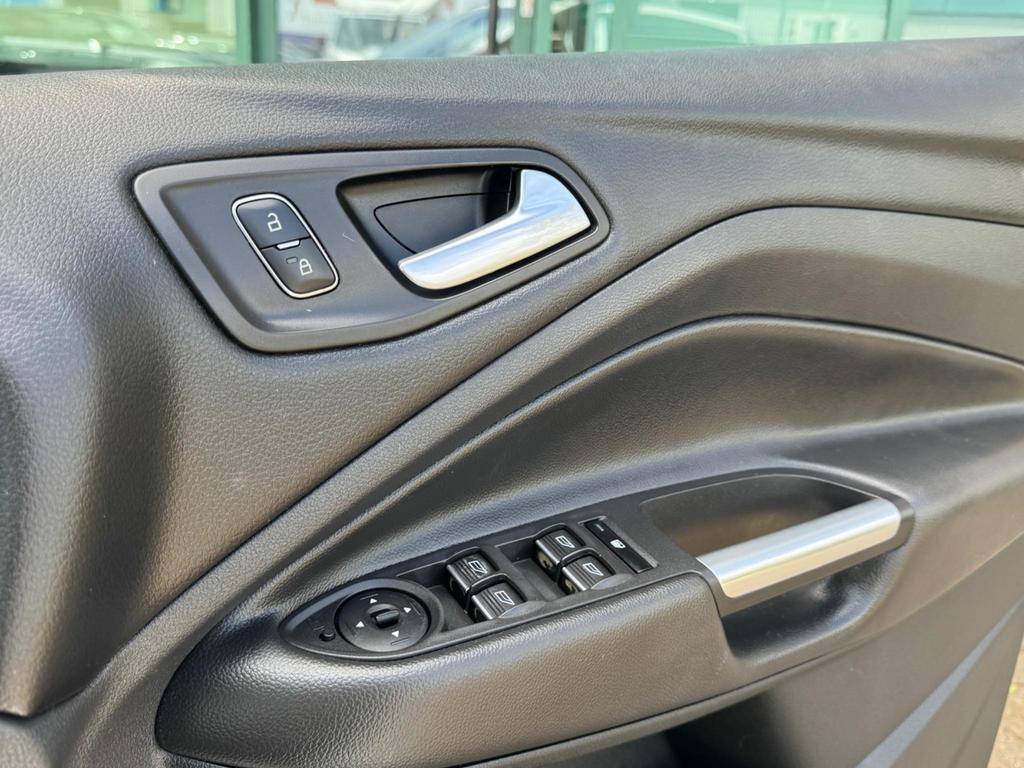 
								2017 Ford Kuga 1.5L TDCi ST-Line Powershift – £1750 full									