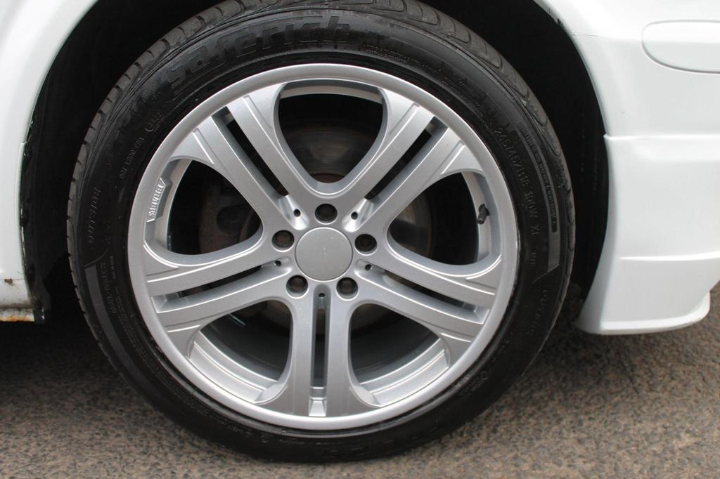 
								2013 Mercedes-Benz Vito 3.0L 122 CDi Dualiner – £1900 full									