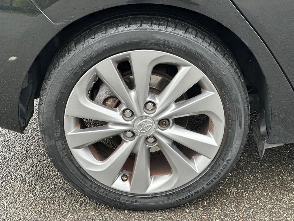 
								2014 Toyota Auris 1.8L VVT-h Petrol Hybrid – £1545 full									