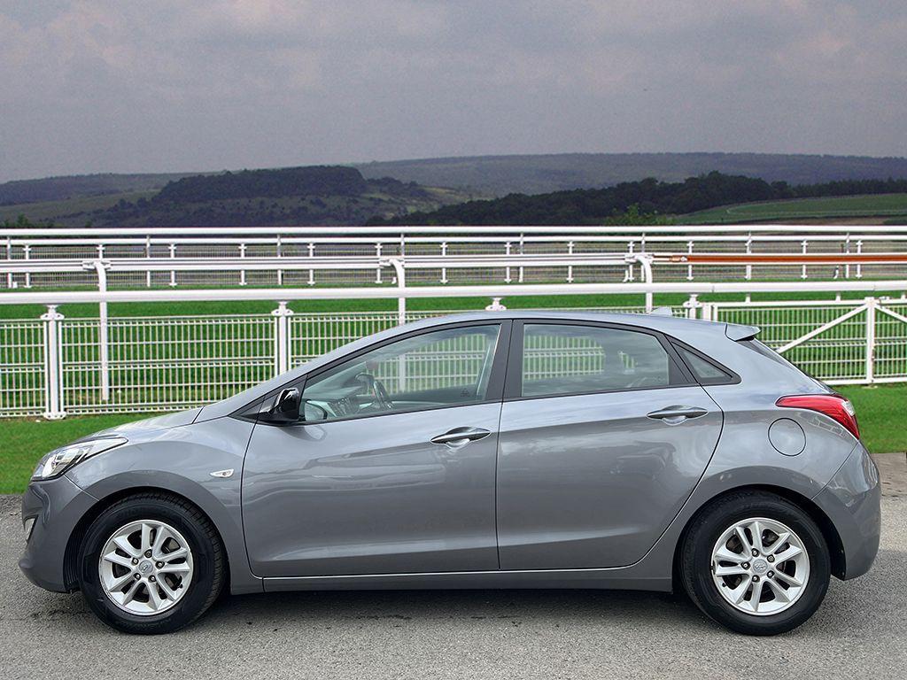 
								2013 Hyundai i30 1.6L CRDi – £1250 full									