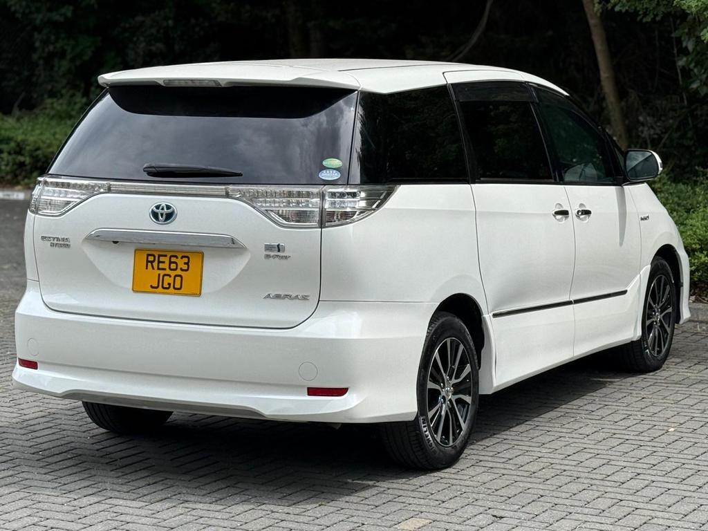 
								2013 Toyota Estima 2.4L Hybrid – £1600 full									