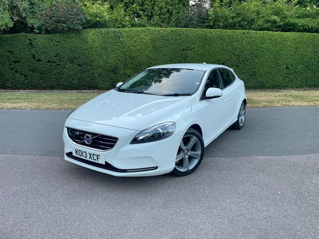 
								2013 Volvo V40 1.6L T4 SE Lux – £1380 full									
