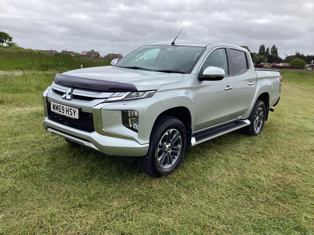 
								2020 Mitsubishi L200 2.2L DI-D DC Barbarian X Auto – £4700 full									