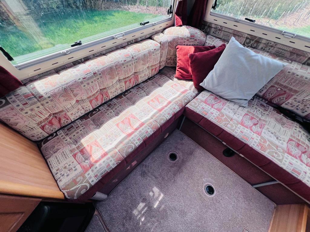 
								2002 Auto-Sleepers Ravenna 2.4L (120BHP) – £3100 full									