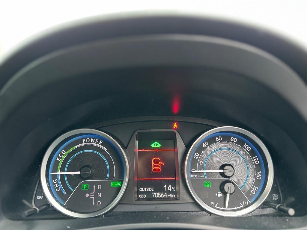 
								2014 Toyota Auris 1.8L VVT-h Petrol Hybrid – £1545 full									