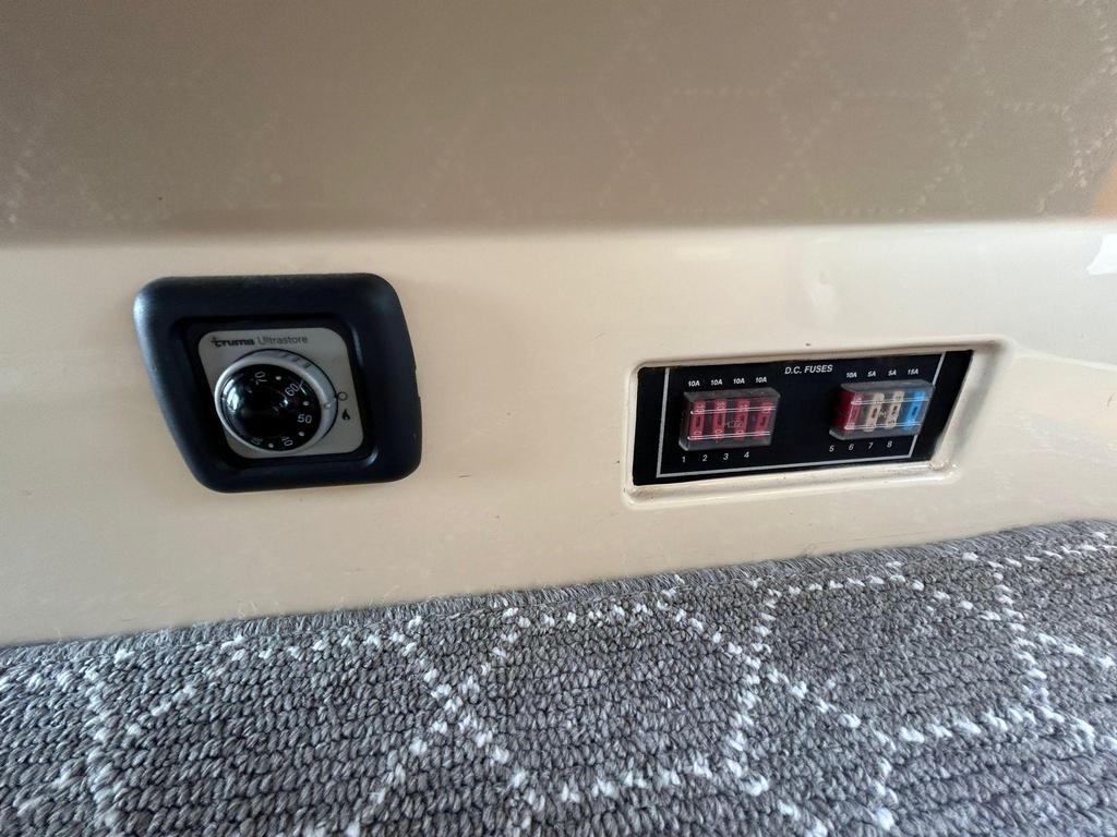 
								2005 Auto-Sleepers Mezan 2.0L HDI – £3700 full									