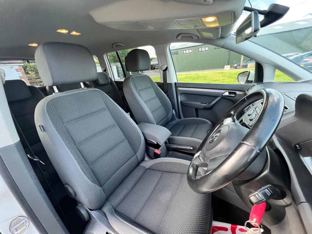 
								2015 Volkswagen Touran 1.4L TSI BlueMotion – £1650 full									