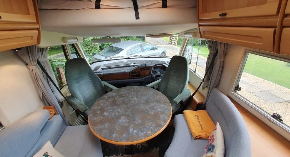 
								1998 Mercedes Hyme S520 – £4200 full									