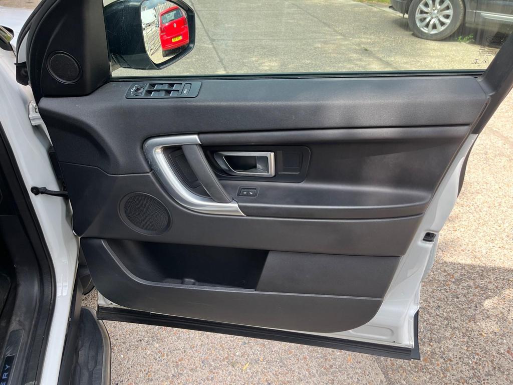 
								2015 Land Rover Discovery Sport 2.0L TD4 – £1800 full									