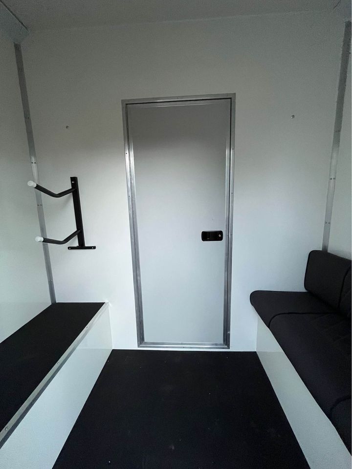 
								2018 Nissan NV400 2.3L 3.5T New Build Fotheringham 35 – £4000 full									