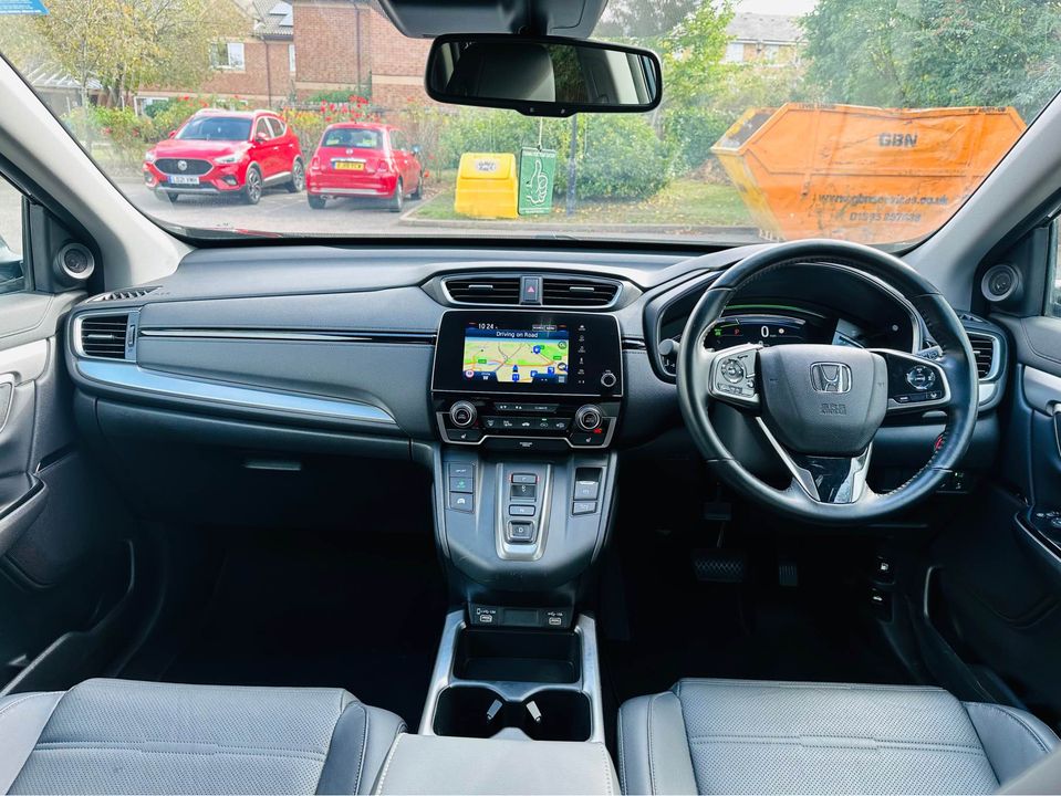 
								2021 Honda CR-V SR 2.0L Hybrid Petrol-Electric – £3700 full									