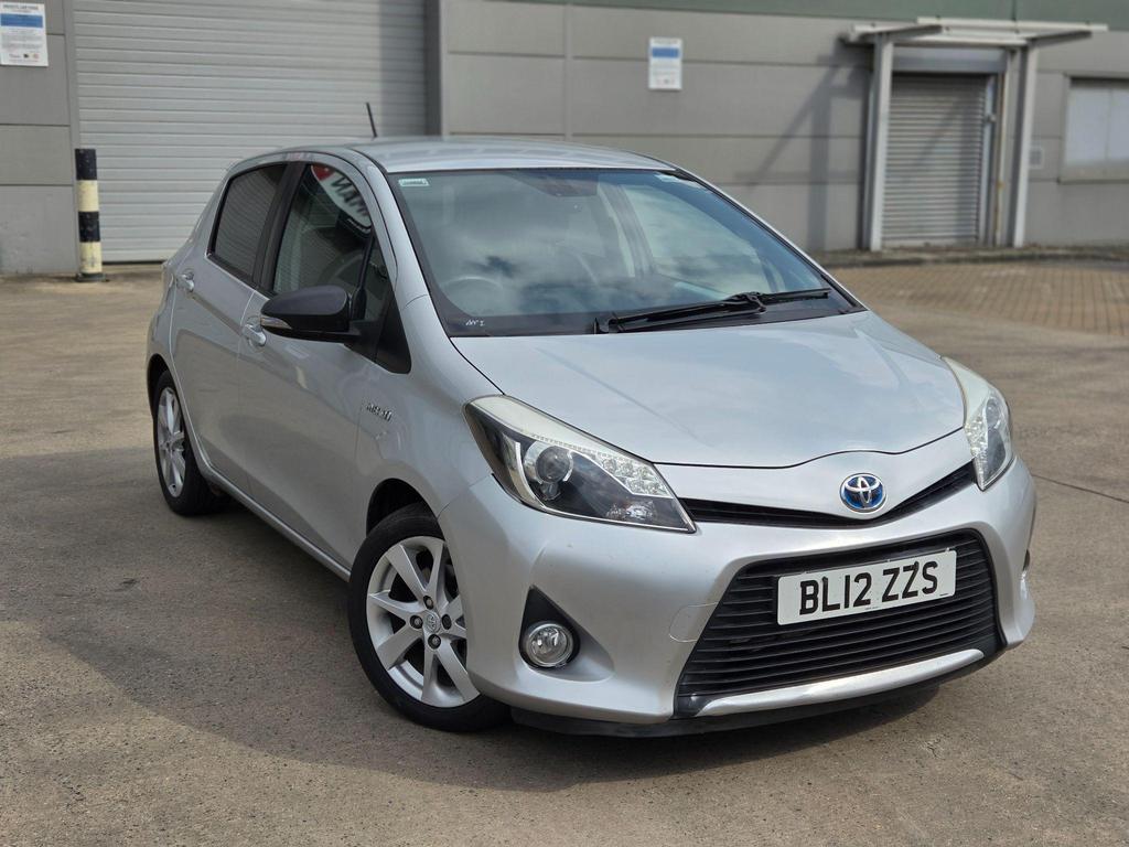 
								2012 Toyota Yaris 1.5L VVT-h – £1460 full									