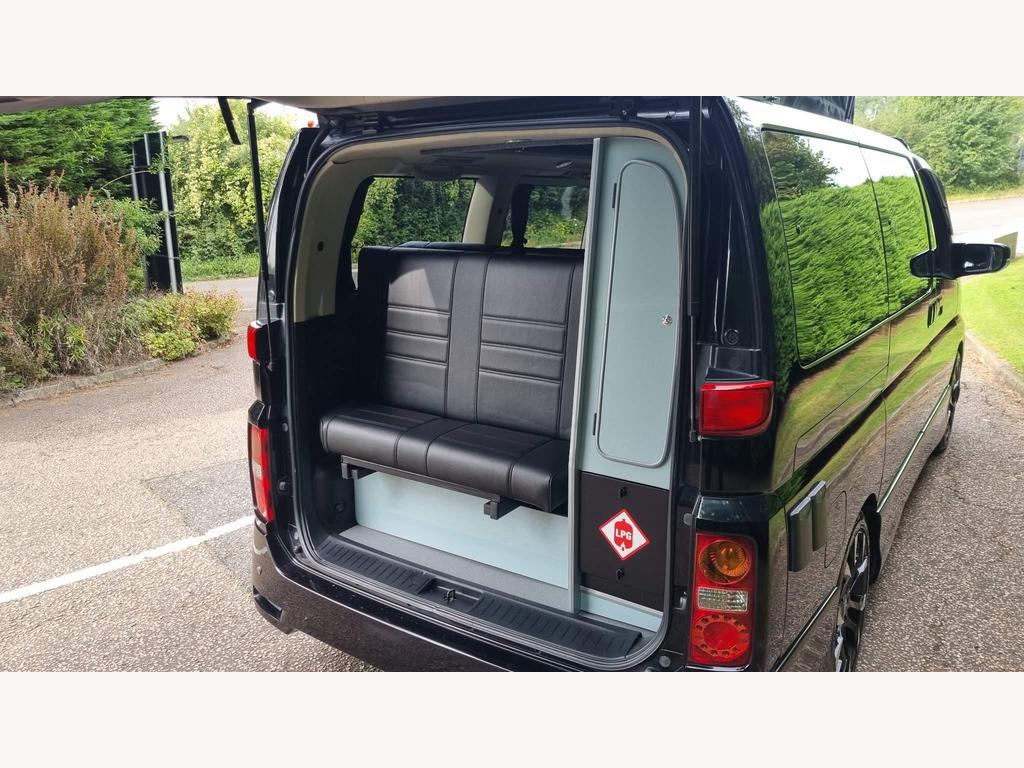 
								2005 Nissan Elgrand 3.5L Automatic – £4500 full									