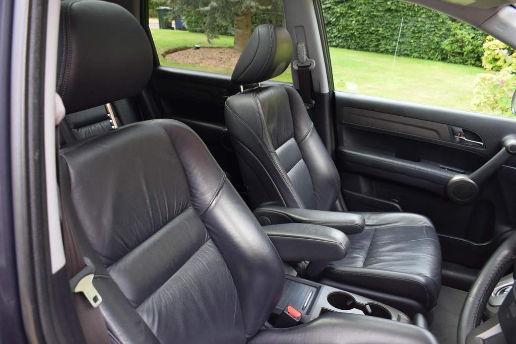 
								2010 Honda CR-V EX 2.0L – £1400 full									