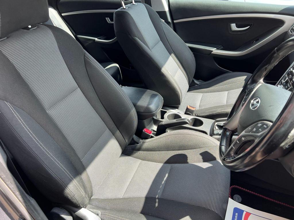 
								2013 Hyundai i30 1.6L CRDi – £1250 full									