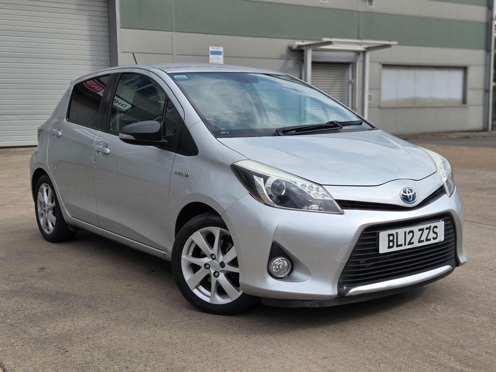 
								2012 Toyota Yaris 1.5L VVT-h – £1460 full									