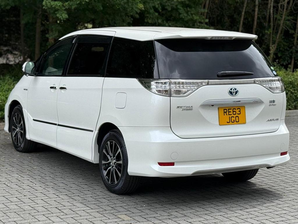 
								2013 Toyota Estima 2.4L Hybrid – £1600 full									