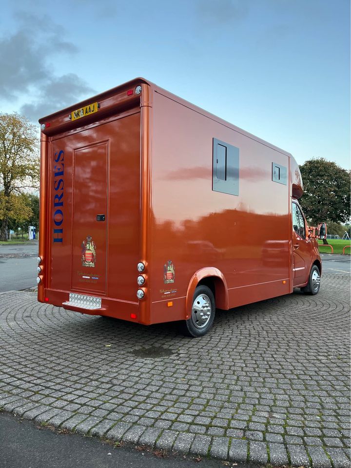 
								2018 Nissan NV400 2.3L 3.5T New Build Fotheringham 35 – £4000 full									