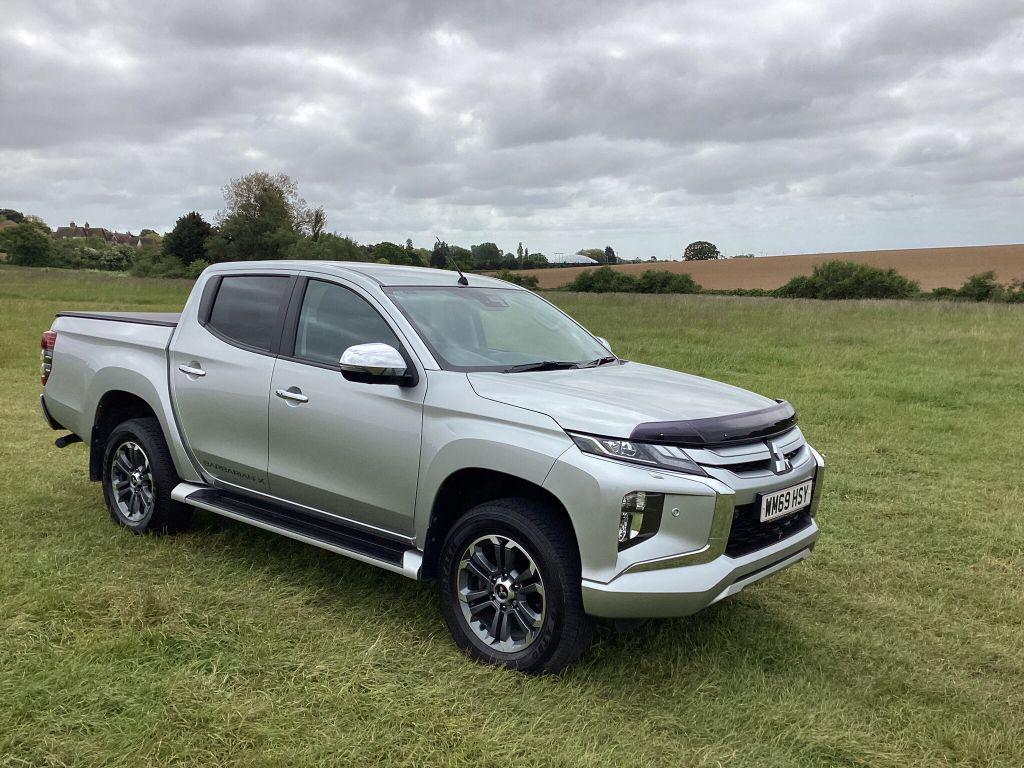 
								2020 Mitsubishi L200 2.2L DI-D DC Barbarian X Auto – £4700 full									