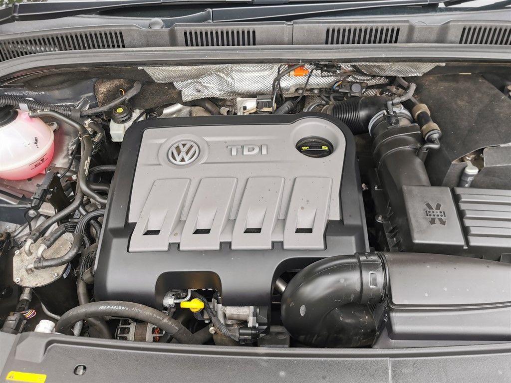
								2015 Volkswagen Sharan 2.0L Diesel PANORAMIC ROOF – £3300 full									