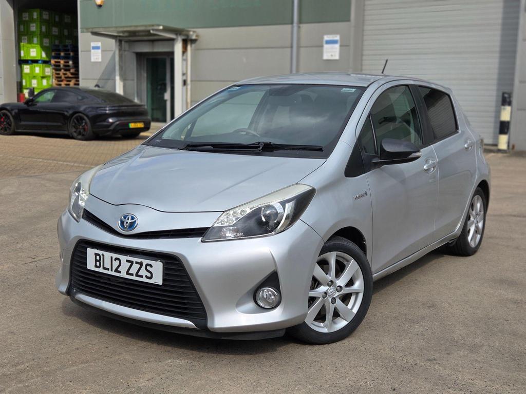 
								2012 Toyota Yaris 1.5L VVT-h – £1460 full									