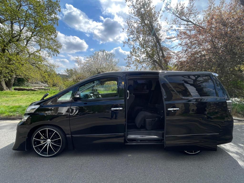 
								2014 Toyota Vellfire 2.4L Z Edition 4WD – £1800 full									