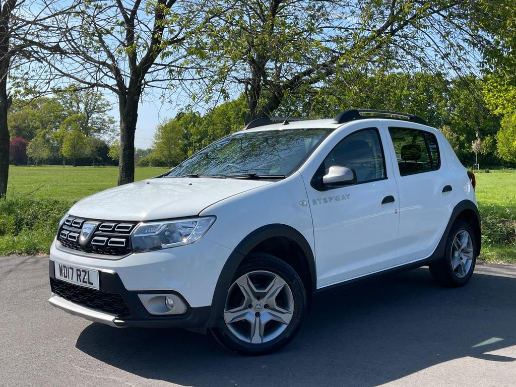
								2017 Dacia Sandero Stepway 0.9L TCe Ambiance – £1350 full									