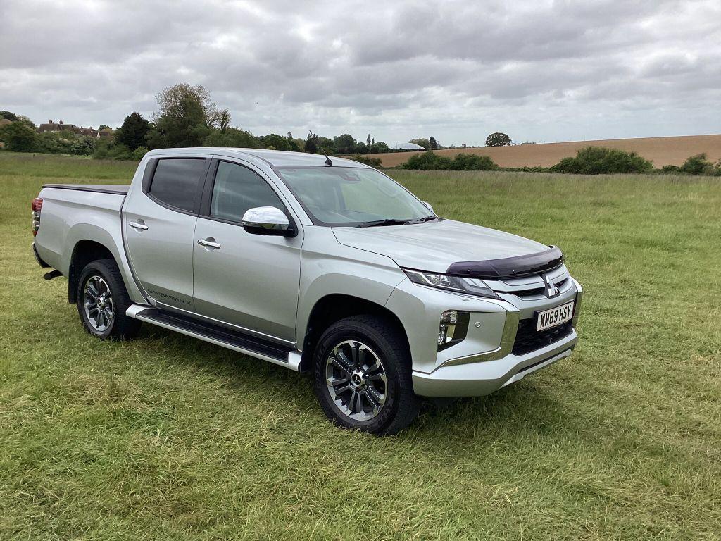 
								2020 Mitsubishi L200 2.2L DI-D DC Barbarian X Auto – £4700 full									