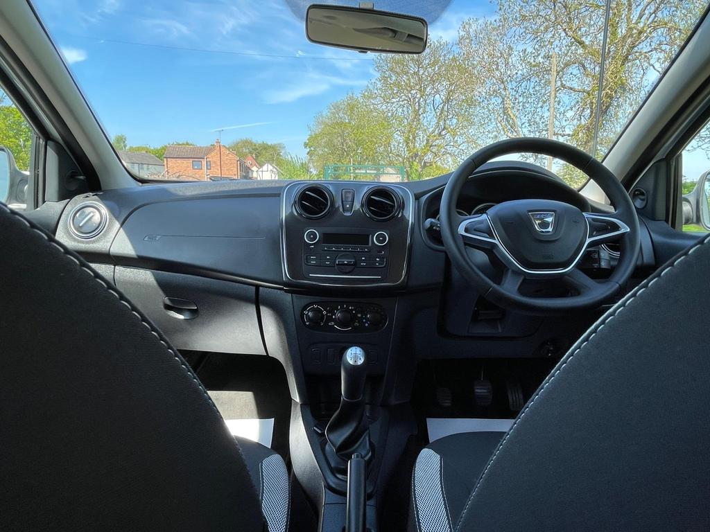 
								2017 Dacia Sandero Stepway 0.9L TCe Ambiance – £1350 full									
