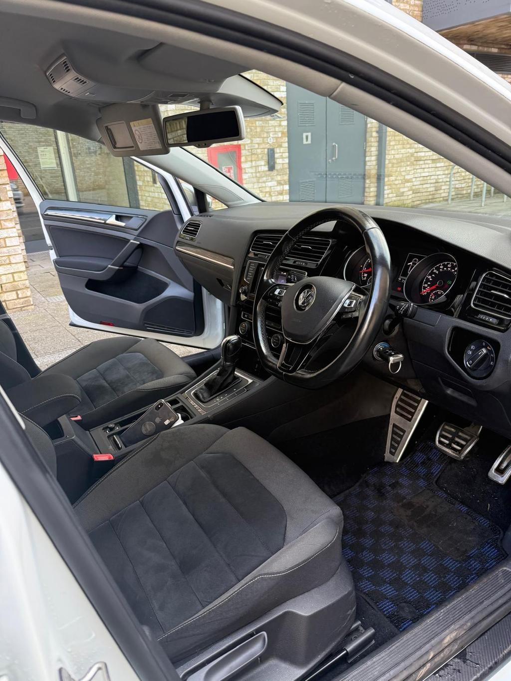 
								2013 Volkswagen Golf 1.4L TSI BlueMotion – £1500 full									