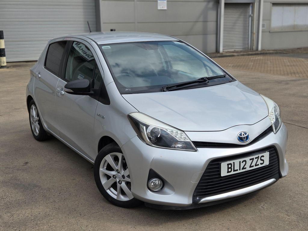 
								2012 Toyota Yaris 1.5L VVT-h – £1460 full									