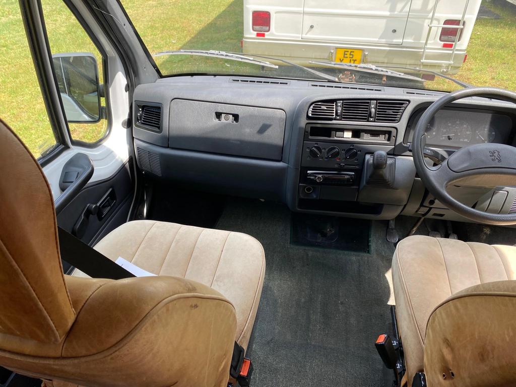
								1996 Auto-Sleepers Symphony 2.0L Petrol – £2500 full									