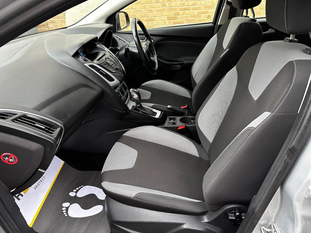 
								2012 Ford Focus 1.6L Zetec – £1295 full									