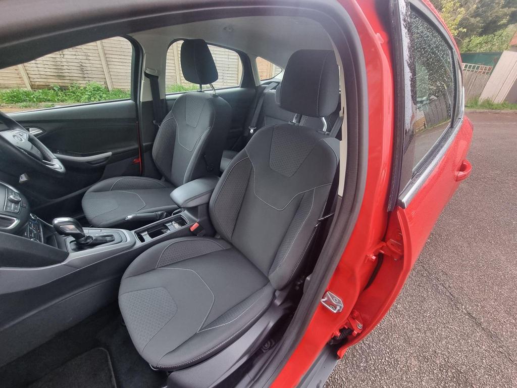 
								2016 Ford Focus 1.0T EcoBoost Zetec – £1645 full									