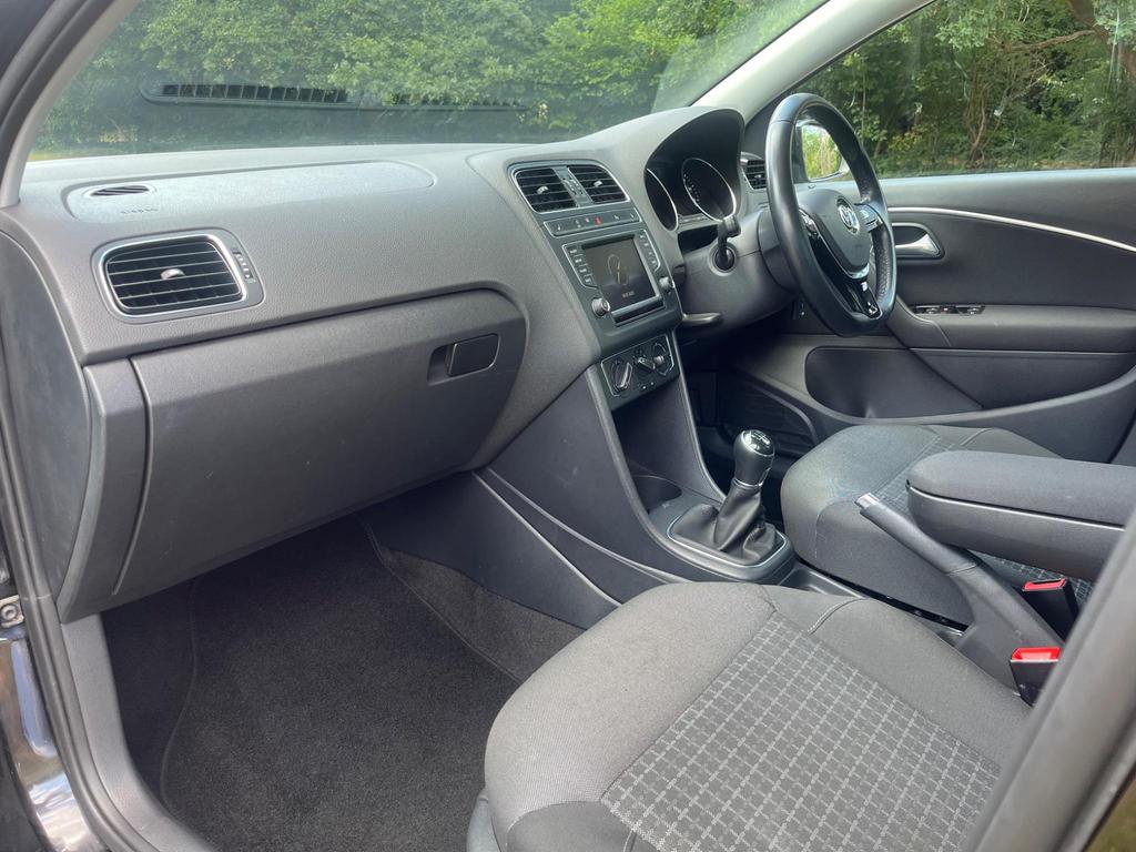 
								2017 Volkswagen Polo 1.2L TSI BlueMotion Tech – £1700 full									