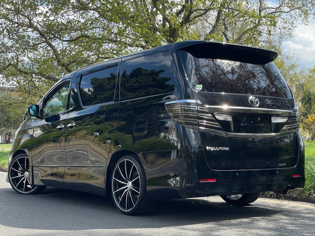 
								2014 Toyota Vellfire 2.4L Z Edition 4WD – £1800 full									