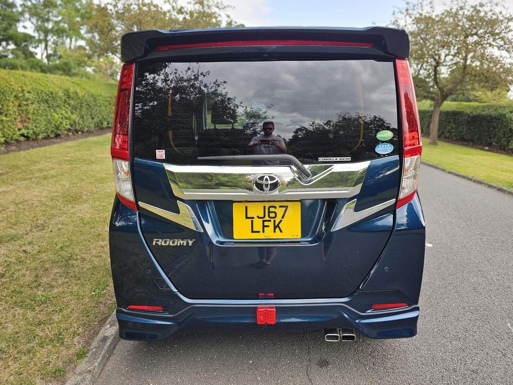 
								2017 Toyota Roomy 1.3L Turbo – £1600 full									
