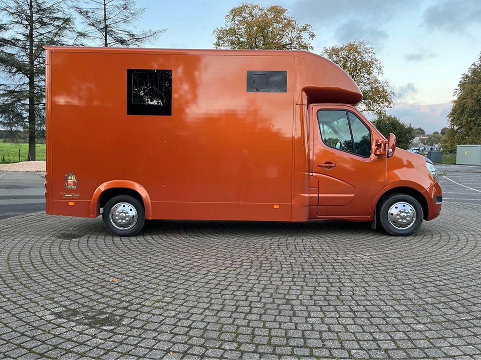 
								2018 Nissan NV400 2.3L 3.5T New Build Fotheringham 35 – £4000 full									