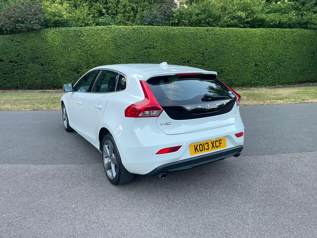 
								2013 Volvo V40 1.6L T4 SE Lux – £1380 full									