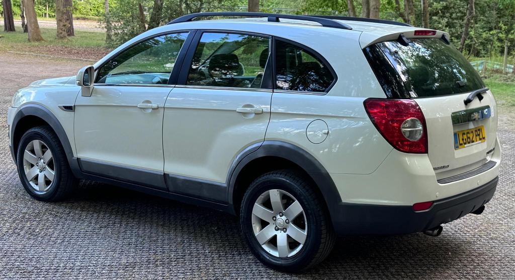 
								2012 Chevrolet Captiva 2.2L VCDi LT – £1350 full									