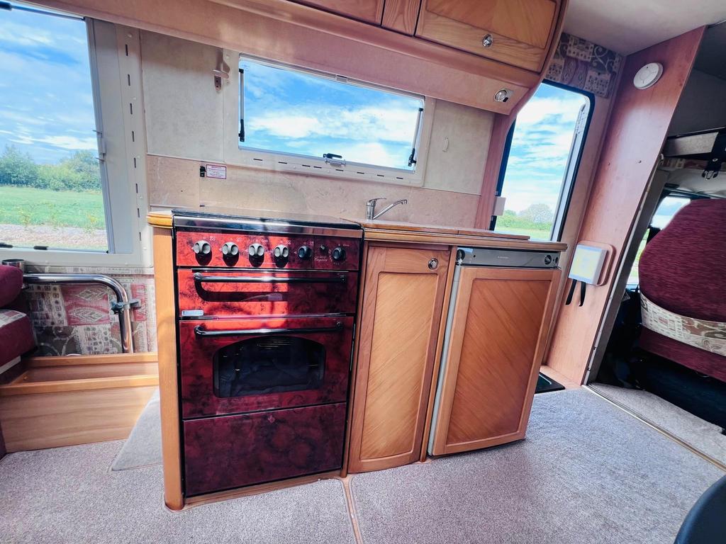 
								2002 Auto-Sleepers Ravenna 2.4L (120BHP) – £3100 full									