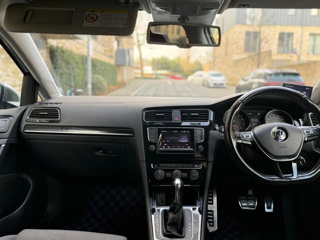 
								2013 Volkswagen Golf 1.4L TSI BlueMotion – £1500 full									