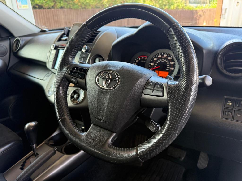 
								2011 Toyota RAV4 2.2L D-CAT SR – £1680 full									
