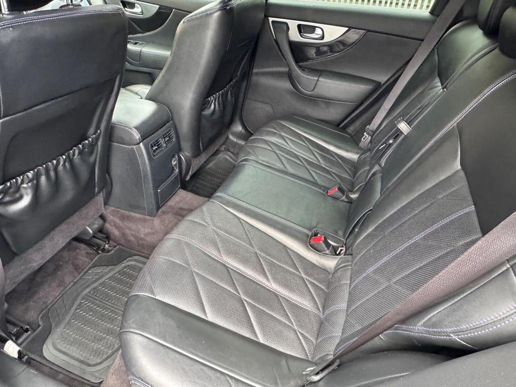 
								2016 Infiniti QX70 3.0L V6 Ultimate – £1780 full									
