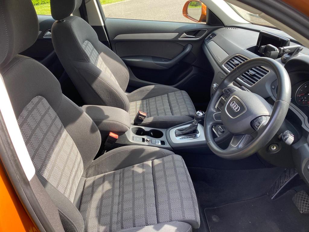 
								2013 Audi Q3 2.0L TFSI Quattro – £1550 full									