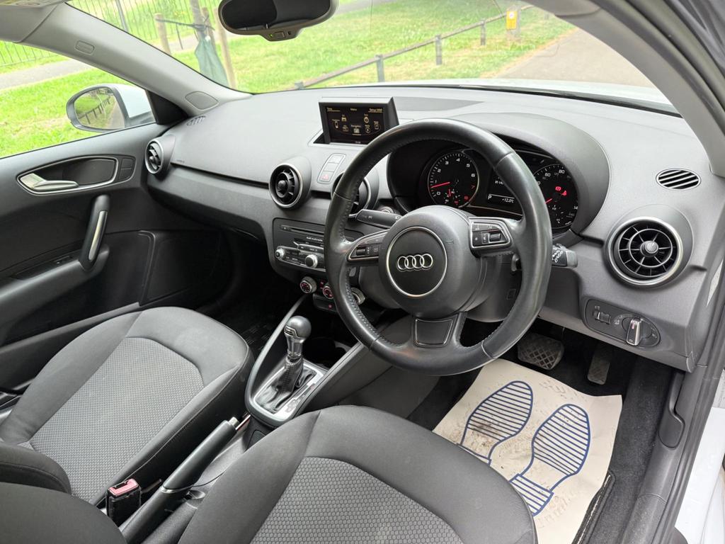
								2014 Audi A1 1.4L TFSI Sport Sportback S – £1580 full									
