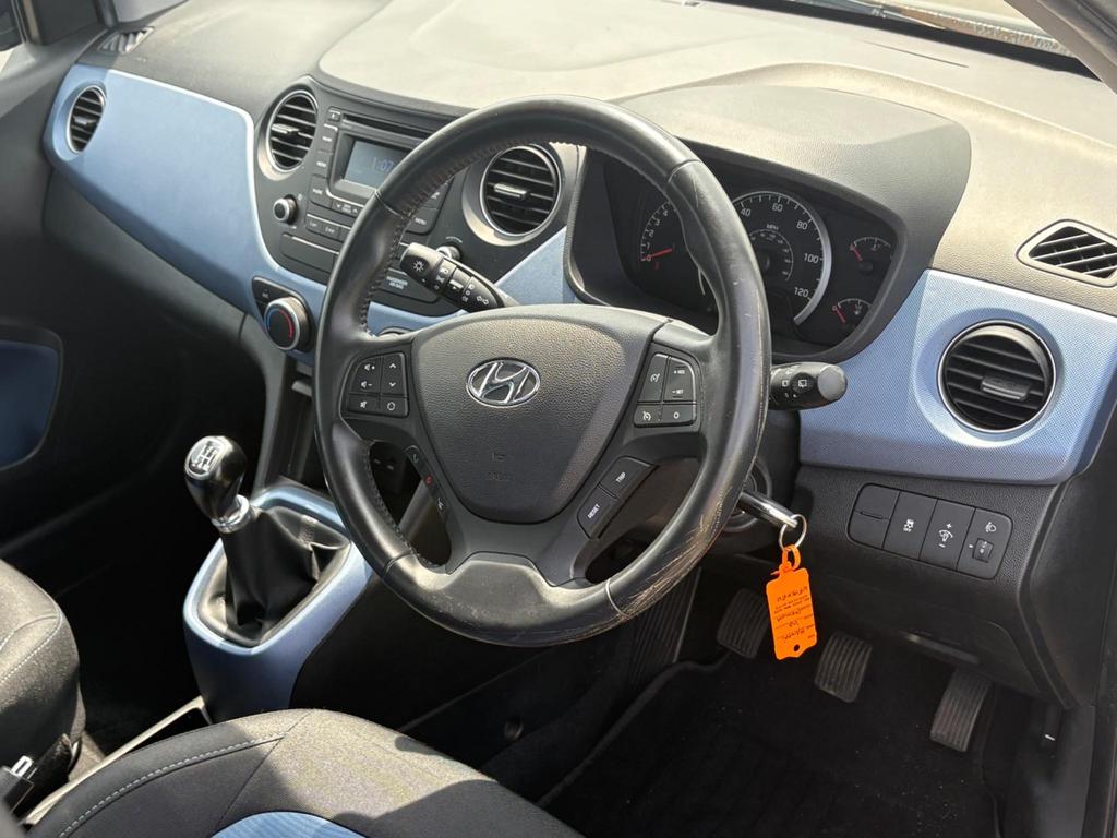 
								2015 Hyundai i10 1.0L Premium – £1250 full									