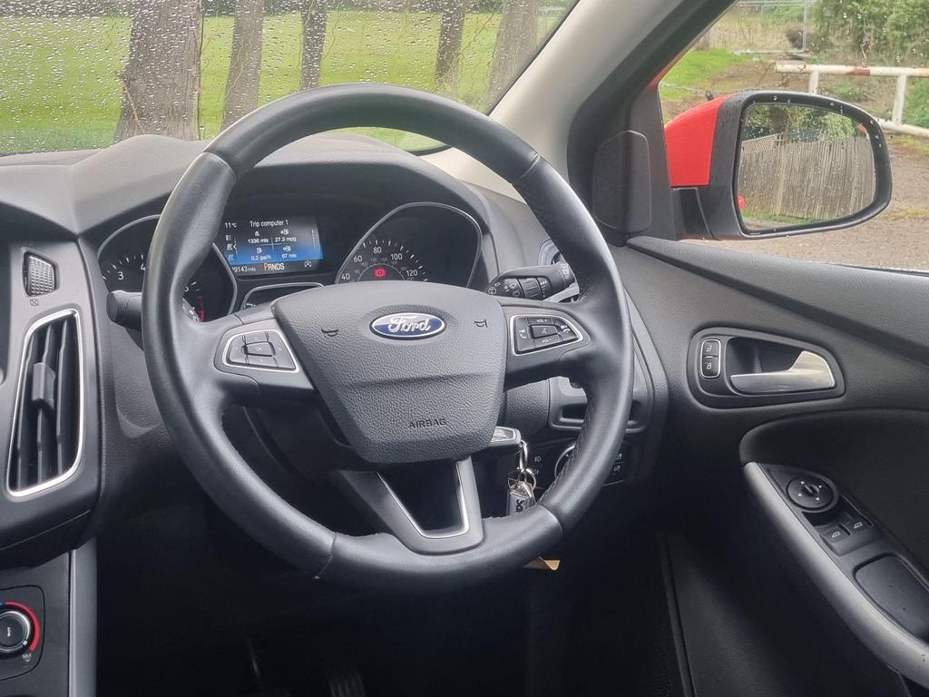 
								2016 Ford Focus 1.0T EcoBoost Zetec – £1645 full									