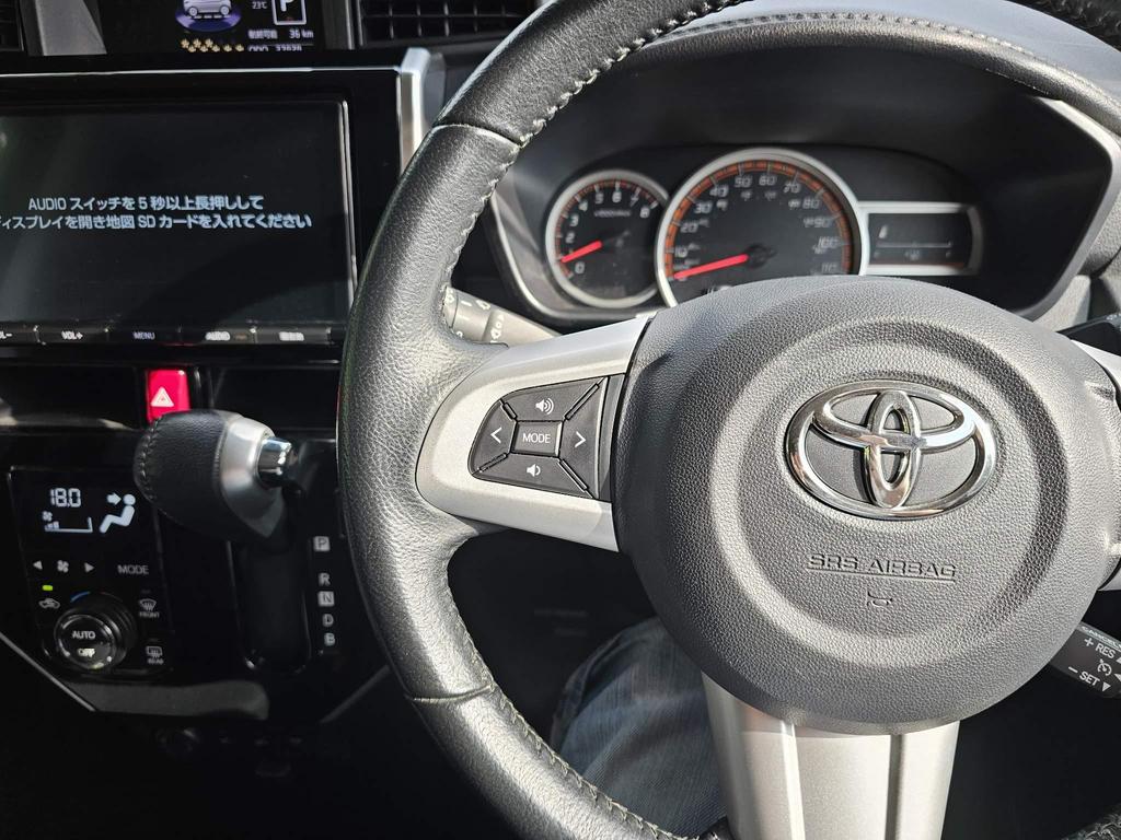 
								2017 Toyota Roomy 1.3L Turbo – £1600 full									