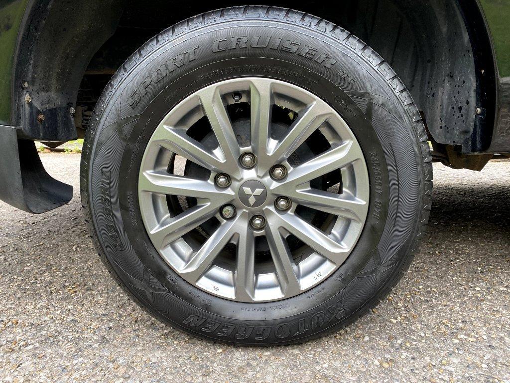 
								2016 Mitsubishi L200 2.4L DI-D DC Barbarian Pickup – £3400 full									